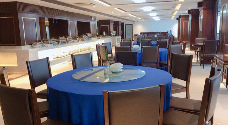 Restaurant for breakfast